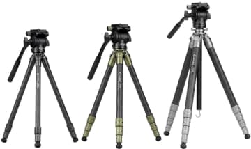 “この軽さ、最高” コンパクトに畳める軽量カーボン三脚にスマホホルダーが付いた「CAYER CHシリーズ」