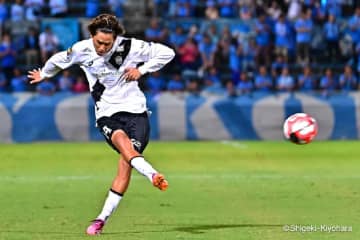 柏、神戸からMF汰木康也を完全移籍で獲得！　「今まで自分が経験したことのすべてを発揮して…」