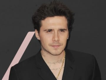 ブルックリン・ベッカム、不仲の実家家族に反撃？ 「ごめん、聞こえない。忙しくって」