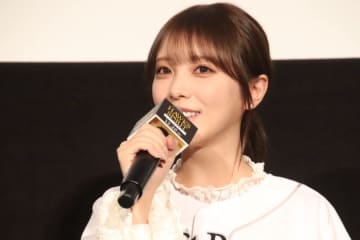 美人女優に日本一戦士も“赤面”　「可愛すぎる」と話題…特別ユニに込めた2つの意味