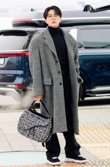 【PHOTO】キム・ミョンス、海外スケジュールのため出国