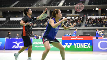 【バドミントン】混合ダブルスのベスト8が決定　デビュー戦の松山・緑川ペアも勝ち進む　フクマツでも出場の松本麻佑の混合ダブルスペアは敗退【全日本選手権】