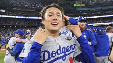 山本由伸がオリックス選手との食事会に参加　11月にも元チームメートたちと楽しむ様子をのぞかせる