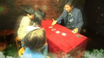 マジシャンがナンジャタウンに集結「ナンジャ魔術王国2025」スタート