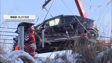 炎上した大型トラックから性別不明遺体発見…関越道50台以上絡む事故でこれまでに女性1人死亡26人ケガ　通行止め続きNEXCO東日本が迂回呼びかけ