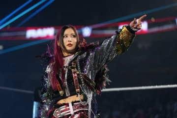 「思い出すだけで目がしみる」人気日本人女子レスラー、“毒霧まみれ”決定的瞬間の顔面がリアルすぎる「トラウマになりそう」