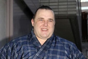 【大相撲】把瑠都に吹っ飛ばされて車にひかれそうになった力士　臥牙丸氏もビックリ