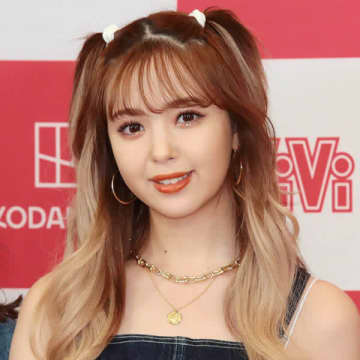 藤田ニコルの"ママタレ"デビュー確定で危ぶまれる辻希美「女王」の座