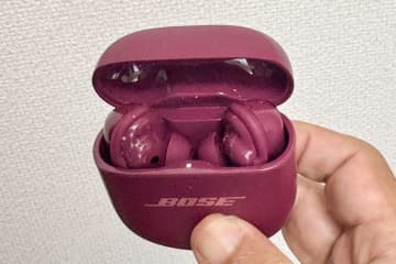 聴くだけじゃなく“音声入力”にも役立つ、ボーズ「QC Ultra Earbuds 第2世代」【推しモノ2025】