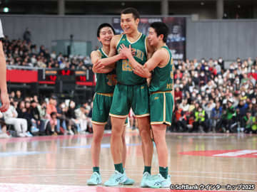 福岡第一のトンプソン「キックアウトが来ると信じて待っていた」WC準々決勝で値千金スリー含む16得点