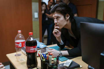 麻薬犯罪者と警察、検察の橋渡し役“ヤダン”として裏社会でのし上がっていく『YADANG／ヤダン』キャラクター映像