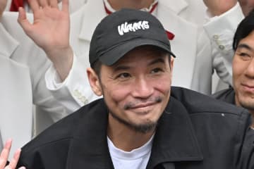 Ｚｅｅｂｒａ　桑田佳祐は神様のような存在「カラオケで超サザン歌う」十八番は「メロディ」