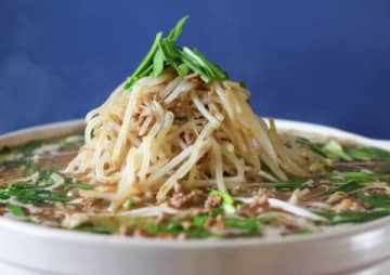 物価高の年末年始に大活躍◎1人前133円の節約かさまし「もやし鍋」