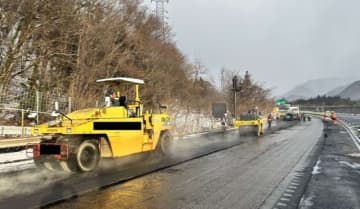 【速報】関越道の通行止め全面解除へ　28日午後1時に　約42時間ぶり