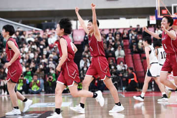 大阪薫英が初優勝　4度目の決勝で悲願達成　インハイ女王・桜花学園は夏冬2冠ならず【ウインターカップ】