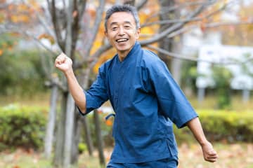 「“サードプレイス”が見つかった」大バズリ中の“江戸走りおじさん”　職場で中年の危機に直面…50歳目前で気づいた“人生の転機”