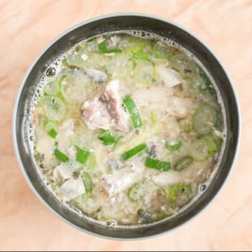 だし汁なし！超簡単！サバ缶のみそ汁