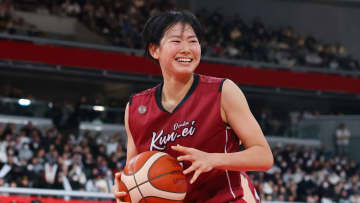 「全力でリングに向かい続けた」三輪美良々が決勝で30得点13リバウンド　大阪薫英女学院が初優勝〈ウインターカップ〉