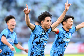 全国高校サッカー選手権が開幕…早稲田実は初勝利ならず　徳島市立が4-1快勝で2回戦へ