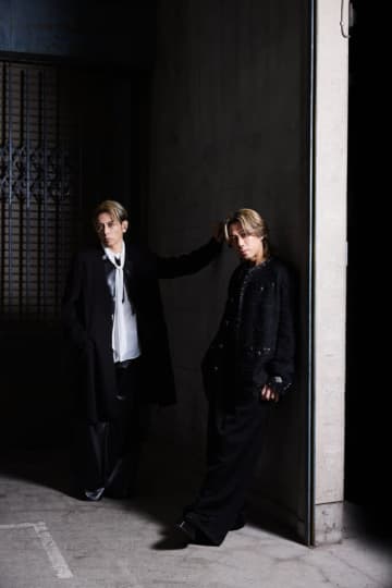 CHEMISTRY、25周年記念カバーベストアルバム発売決定。安室奈美恵、globeの名曲を新録カバー