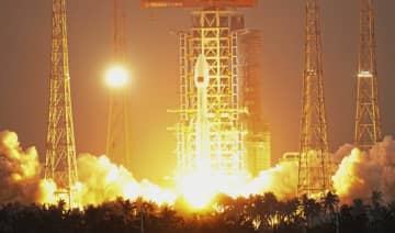 中国が「長征8号A」打ち上げ　衛星インターネット用低軌道衛星群を軌道投入