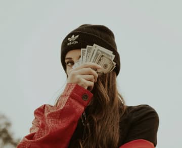 「おお…もっと早く知りたかった！」SHEmoneyで始める大人のレッスン。ライフプランから逆算して叶える、私が主役の人生設計