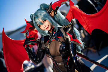 【コスプレ】アズレンからNIKKEまで、2024年冬コミで出会った人気キャラをプレイバック！世界中から集った美女レイヤー18選【写真45枚】