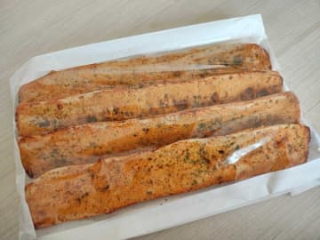 1本36cmもあって4カット入っている！【コストコ新商品】「明太バゲット」がおいしくて買わなきゃ損レベル！