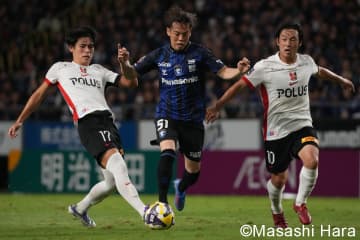 ｢初めてジム来てるの見た｣G大阪MF満田誠1日密着のトレーニングジムでの“イジられ放題”シーンが話題！｢めっちゃ笑った｣｢みんなから愛されてるなー｣