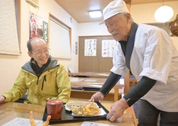 「妻と守った火　消さない」　31日閉店、継承者求む　水戸のそば店「与三郎庵」　茨城