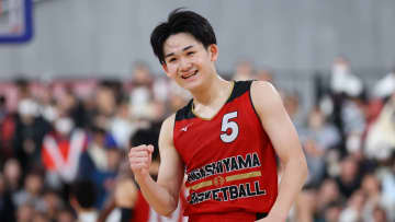【高校バスケ/男子】東山が5年ぶりの決勝に挑む　佐藤凪は「この仲間たちとプレーするバスケットが楽しくて仕方ない」