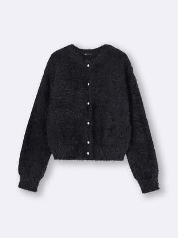 GUの黒カーディガンが可愛すぎて売り切れが心配…！着やせも叶う♡万能カーデ5連発