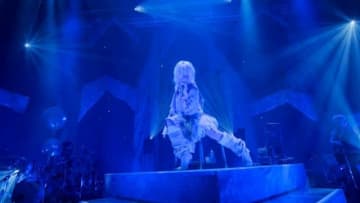 Reol、最新ツアー映像より「un, deux, trois」ライヴ映像公開 最新アルバムの商品画像も到着