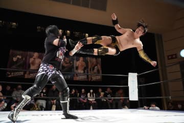 【DDT】イルシオンが2025年最終戦を締め、KO-D10人タッグ王座を奪取！　「DGC優勝して佐々木さんのUNIVERSALに挑戦する」