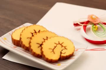 「ねぇ、なんでだて巻き食べるの？」子供の問いに即答できる？正解は「勉強」に関係があった！知っておきたい【食の豆知識】