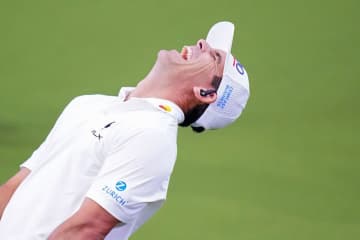 ケガ人続出で絶体絶命のピンチも…　昨季王者が劇的イーグルで連覇へ発進「素晴らしいシーズンの開幕だ」