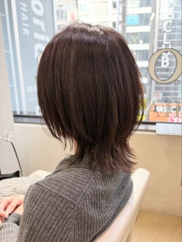 昭和っぽヘア → 即・今っぽ！！【40・50代】周りと差がつく♡「大人ウルフ」