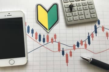 【銘柄ランキング】“50代に人気”の日本株は？ 3位「ソフトバンク」2位「楽天グループ」1位はどこ？ 投資デビューは「50代から」でも遅くない？ 注意点も確認