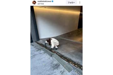 「主婦の鑑です」　滝沢眞規子さんのガチの年末大掃除がすごすぎる！　泥臭い家事をこなす姿に称賛の声　「ゴム手袋さえもおしゃれに見える」