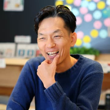 一夜にして視力を失い…石井健介さん多発性硬化症との闘い 異変から二度の入院、後遺症、そして社会復帰