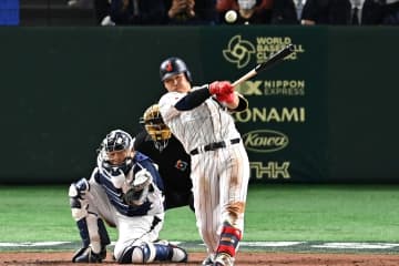 岡本和真、パイレーツ移籍の「噂がヒートアップしている」地元メディアが加入熱望「打線にさらなる力をもたらしてくれる」