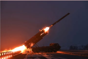 朝鮮で長射程戦略巡航ミサイルの発射訓練　金正恩総書記が参観