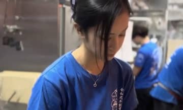 沢尻エリカ似と話題のラーメン店オーナー、熱狂的な外国人客に衝撃「私の生年月日のタトゥーが」