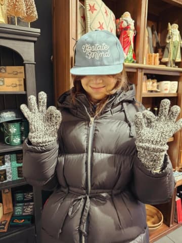 女優コン・ヒョジン、夫ケビン・オーへ甘え顔？…結婚後もコンブリーのかわいさは”ing”