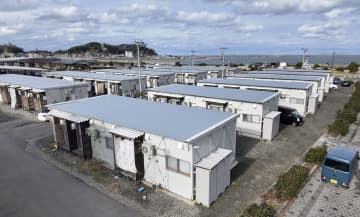 6割超が仮設住宅の退去見通せず　能登半島地震2年、被災者調査