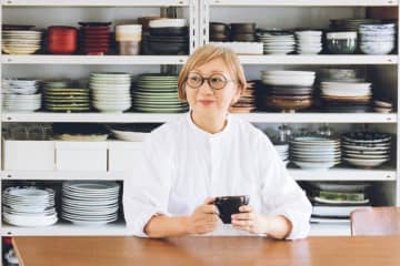 69歳、郊外の団地暮らしの今「やめた」夜の習慣とは？シンプルでおしゃれなお宅も拝見・重松久惠さん【2025年小さい暮らし部門TOP5】