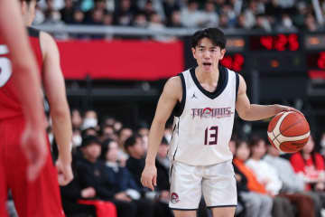 福岡大附大濠が連覇達成！3年生・榎木は3P6発でけん引 [ウインターカップ]