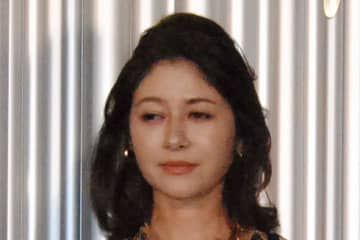 真木よう子〝高齢ママあるある〟投稿「老眼がプラスされてほとんど見えないから…」