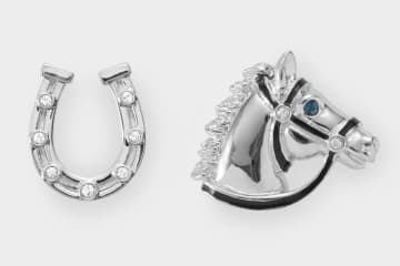 ヴァンドームブティック“馬”アクセサリー、ブルーの瞳煌めくブローチ＆タイガーアイのネックレス