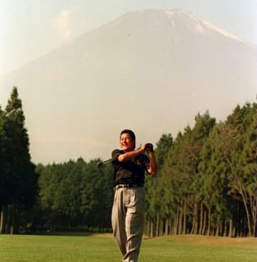ジャンボ尾崎さんと野球【白球つれづれ】